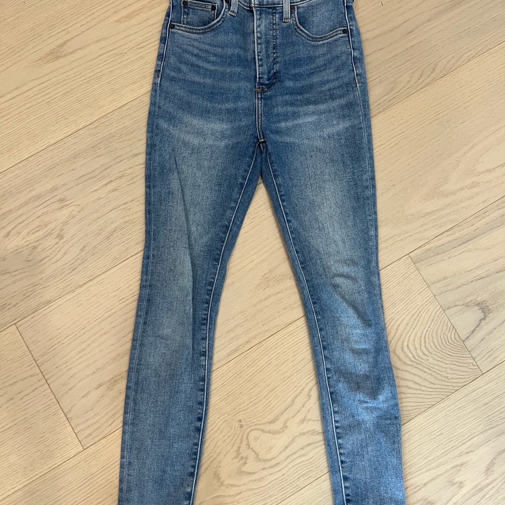 Denim Forum Women's Skinny Jeans in Classic Blue